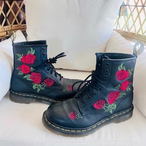 Dr. Martens Rose Embroidered 1460 Vonda Floral Leather Lace Up Boots